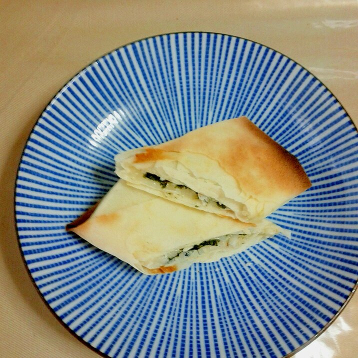 お餅とチーズとじゃこと海苔の春巻き